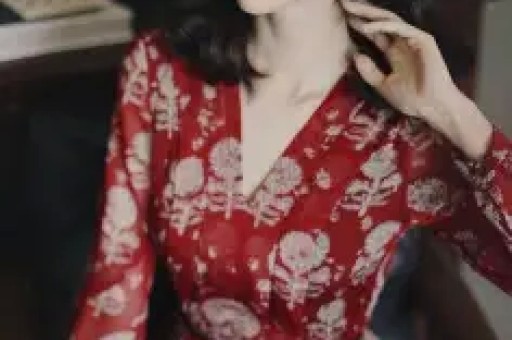 娱乐圈大瓜连连！黄子韬违规停车被罚迪丽热巴新片惊喜亮相