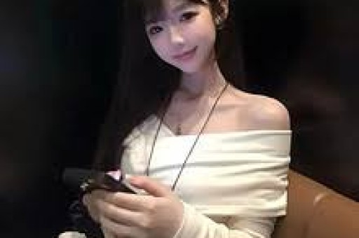 内娱1天4大瓜！顶流恋情、深夜泡酒吧、全身整容一个比一个离谱